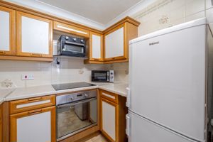KITCHEN- click for photo gallery